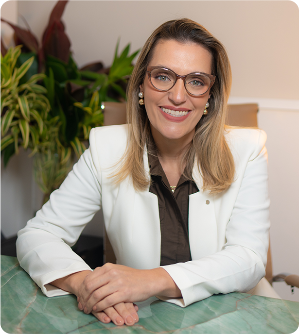 Dra Luciana - ela 2